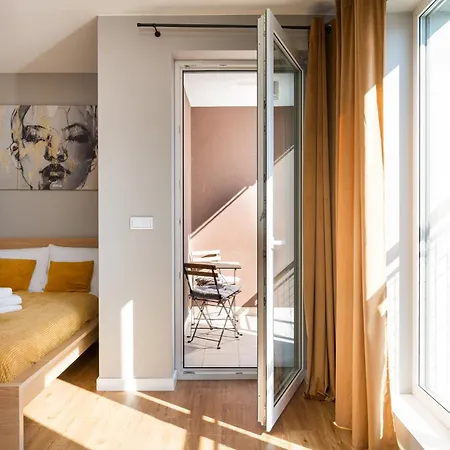Ursus Deluxe By Bookinghost Apartman Varsó
